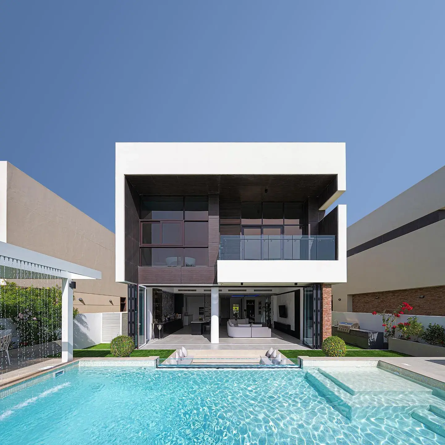 Pool renovation, Jumeirah Golf Estates